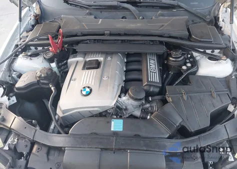 2006 BMW 330I z USA, uszkodzony, nr VIN WBAVB33506KR81997